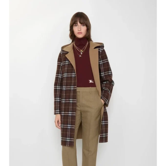 Abrigo cruzado reversible de lana con capucha