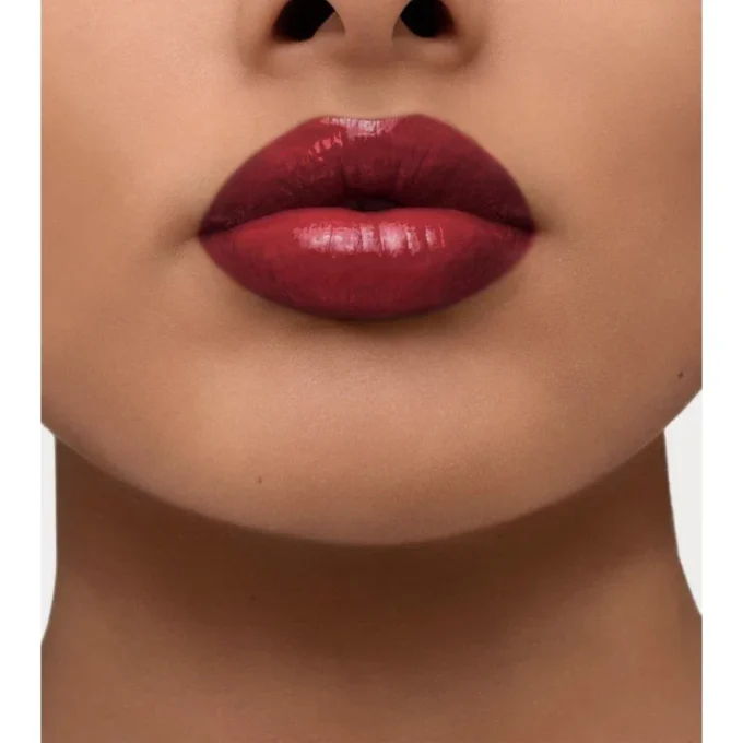 Barra de labios Burberry Brit Shine – Oxblood n.º 97