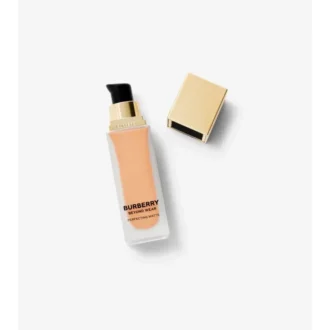 Base de maquillaje mate perfeccionadora Beyond Wear – 40 Light Neutral