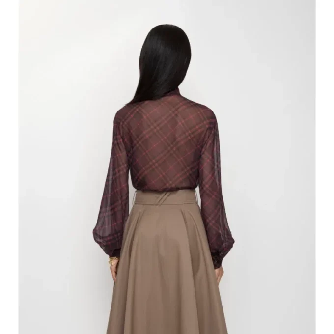 Blusa de seda con estampado de cuadros