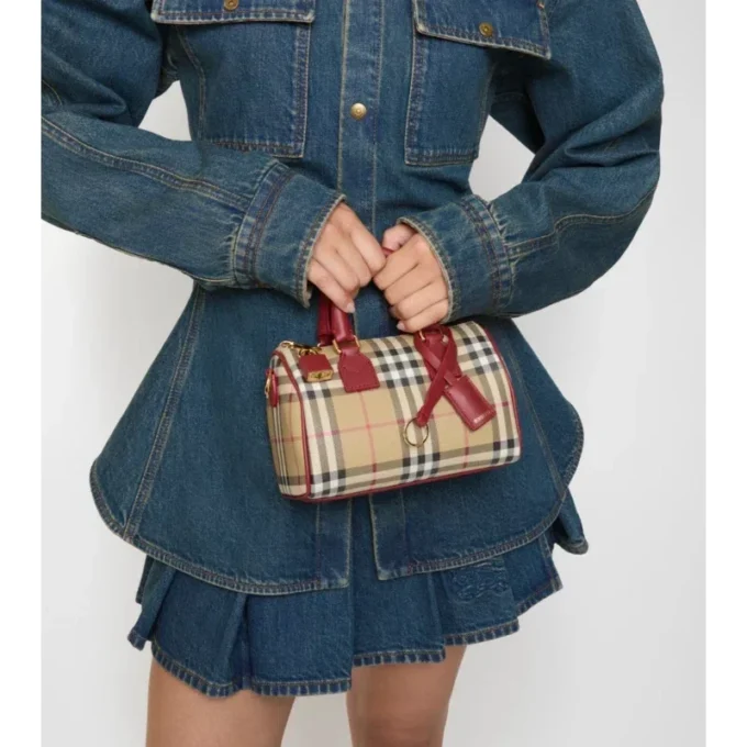 Bolso tipo bolero Mini Check