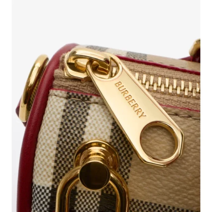Bolso tipo bolero Mini Check