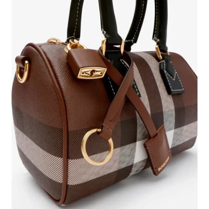 Bolso tipo bolero Mini Check