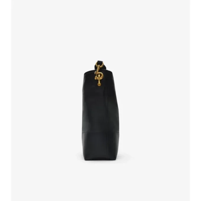 Bolso tipo cubo mediano con clip en forma de B 
