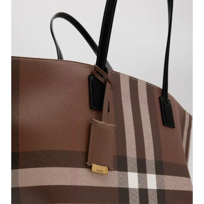 Bolso tote mediano con estampado de cuadros