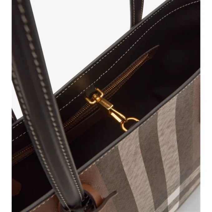 Bolso tote mediano con estampado de cuadros