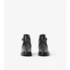 Botas de cuadros y piel