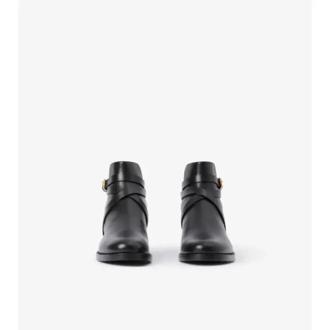 Botas de cuadros y piel