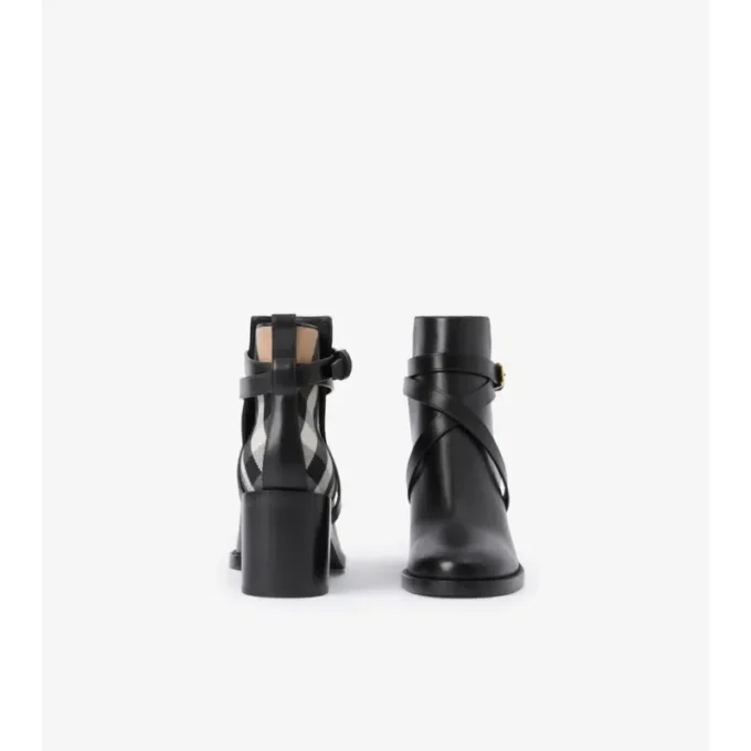 Botas de tacón con estampado de cuadros y piel