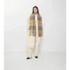 Bufanda de bouclé de mezcla de lana de alpaca con estampado de cuadros