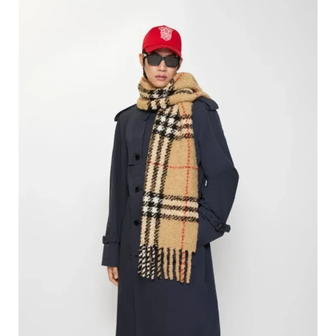 Bufanda de bouclé de mezcla de lana de alpaca con estampado de cuadros