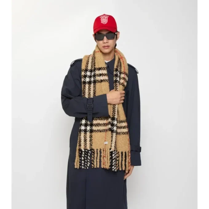 Bufanda de bouclé de mezcla de lana de alpaca con estampado de cuadros