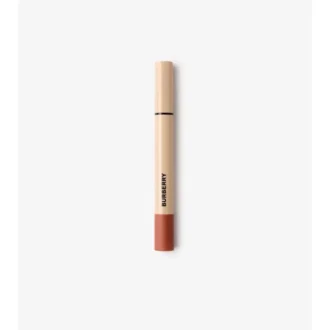 Burberry Brit Matte Lip Veil – English Oak n.º 652