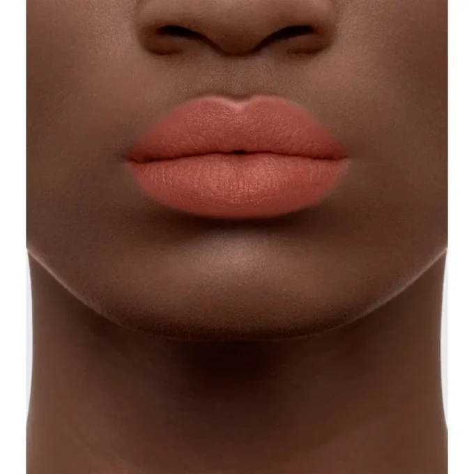 Burberry Brit Matte Lip Veil – English Oak n.º 652