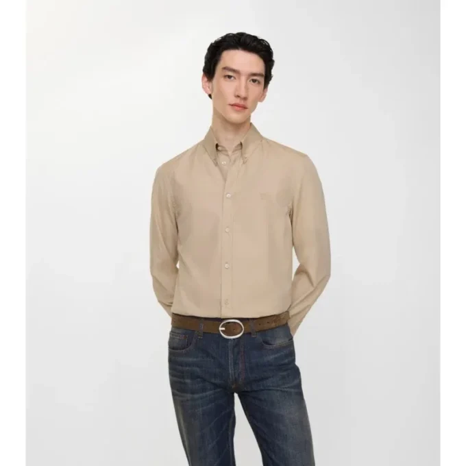 Camisa de algodón de corte entallado