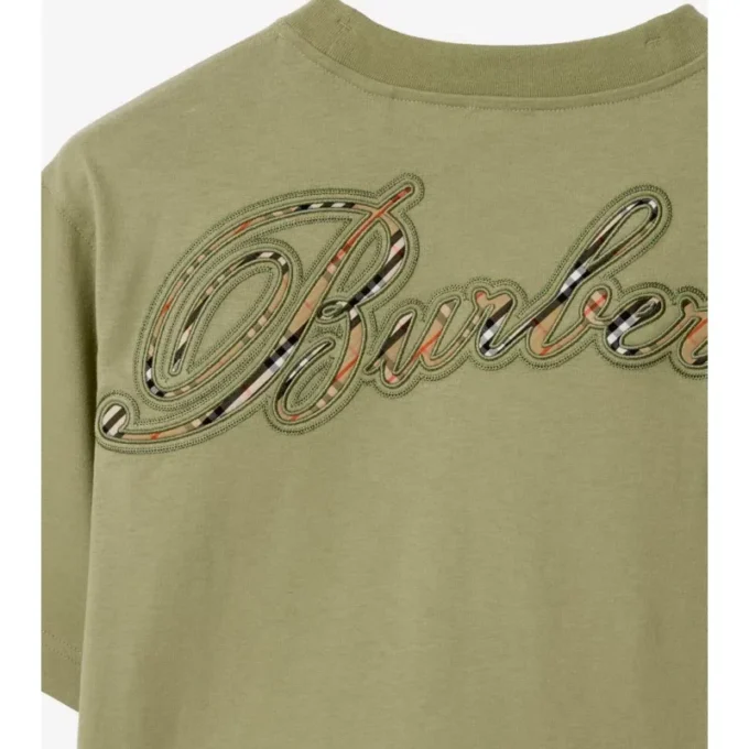 Camiseta de algodón con logotipo cursivo y estampado de cuadros