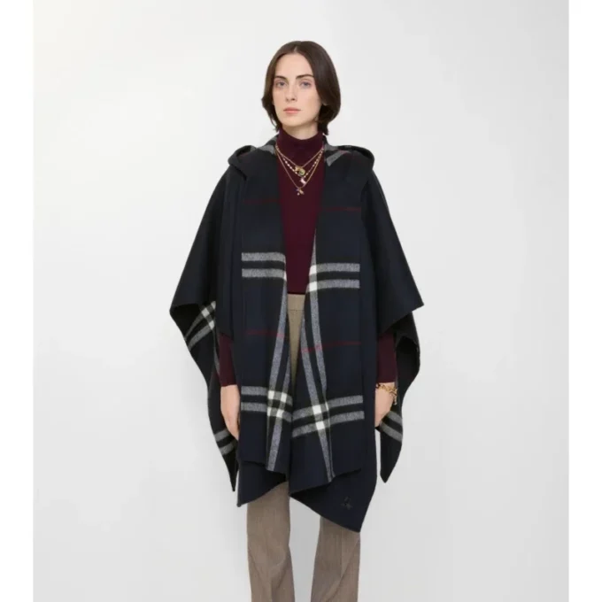Capa con capucha de cachemira