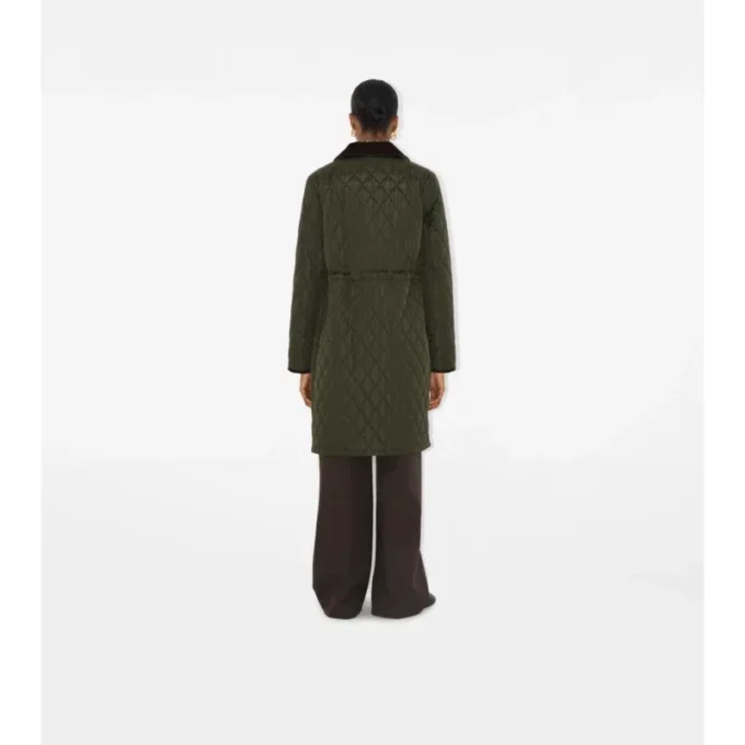 Car Coat de nylon acolchado de largo medio