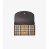Cartera con correa de cadena Highlands 