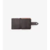 Cartera con cremallera y estampado Pop Check 