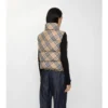 Chaleco acolchado con estampado de cuadros
