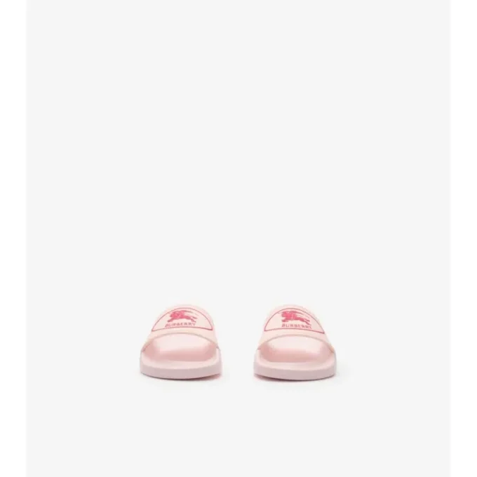 Chanclas con estampado de caballero