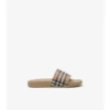 Chanclas con estampado de cuadros