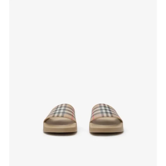 Chanclas con estampado de cuadros