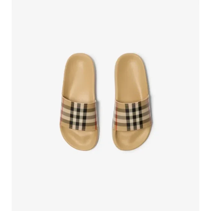 Chanclas con estampado de cuadros