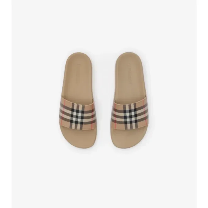 Chanclas con estampado de cuadros