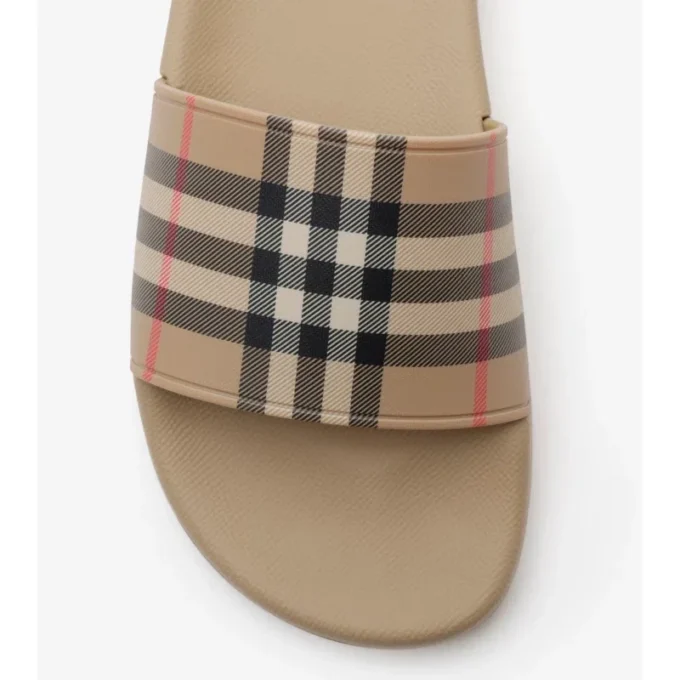 Chanclas con estampado de cuadros