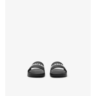 Chanclas con logotipo