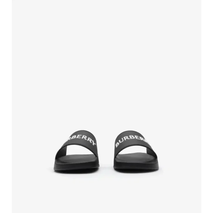Chanclas con logotipo