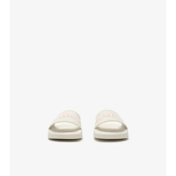 Chanclas con logotipo