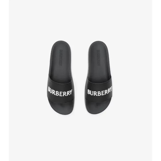 Chanclas con logotipo
