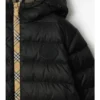 Chaqueta acolchada con capucha de nailon con cinta a cuadros