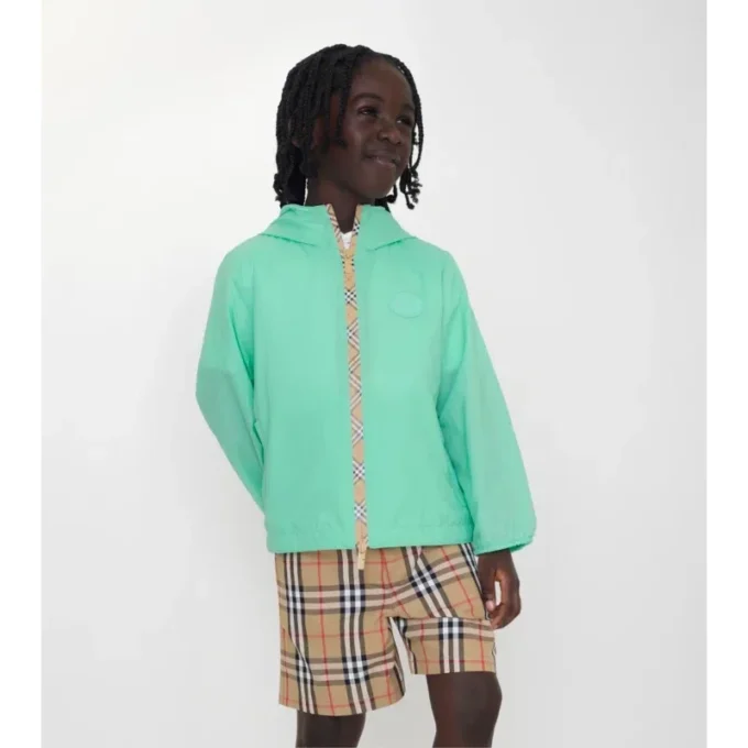 Chaqueta con capucha de nailon con cinta a cuadros