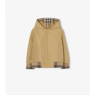 Chaqueta con capucha y ribetes de cuadros