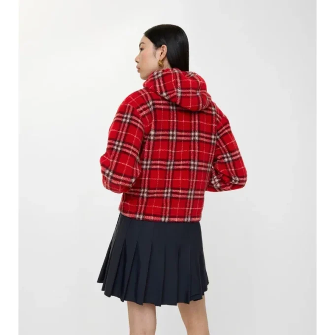 Chaqueta corta con capucha de forro polar a cuadros