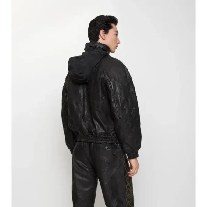 Chaqueta de cuero con logotipo en cursiva