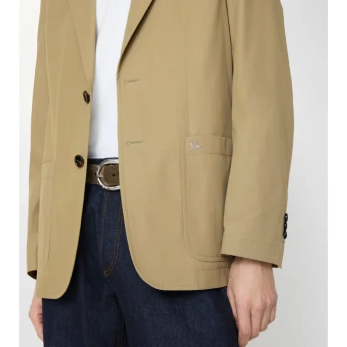 Chaqueta entallada de algodón técnico