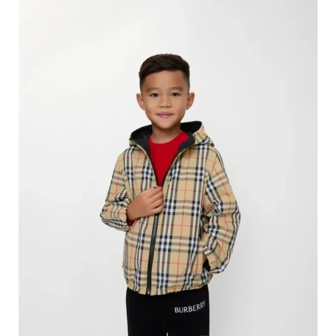 Chaqueta reversible con capucha y estampado de cuadros