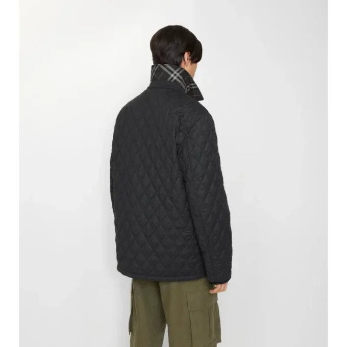 Chaqueta tipo «barn» de nailon acolchado