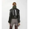 Chaqueta trench corta de cuero repujado