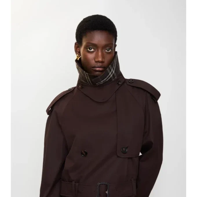 Chaqueta trench corta de Gabardine