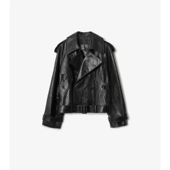Chaqueta trench corta de piel repujada