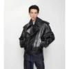 Chaqueta trench corta de piel repujada