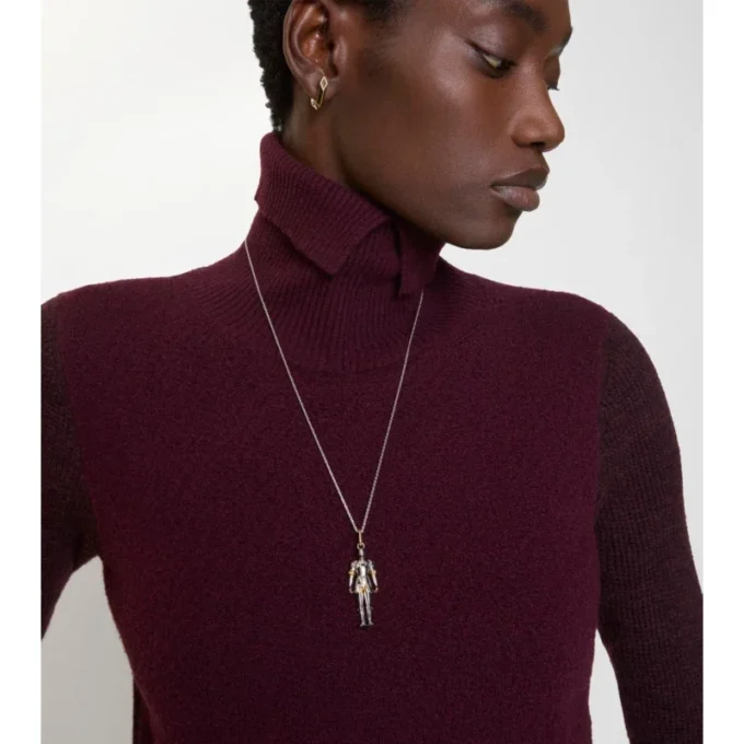 Collar con colgante de caballero