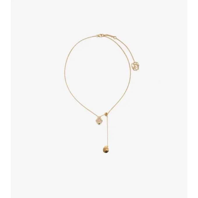 Collar con colgante de escudo