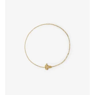 Collar con escudo